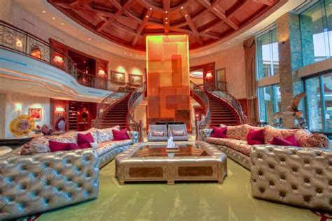 23 Awesome Features You Only Find In Luxury Homes Mansion Photos