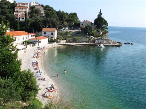 Stikovica is calling — find the perfect hotel. "Dorfstrand Stikovica" Villa Paradiso (Zaton (Dubrovnik ...