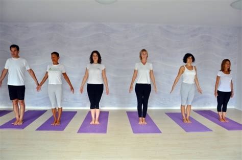 Asana: Tadasana o Samasthiti • Yoga Ravenna