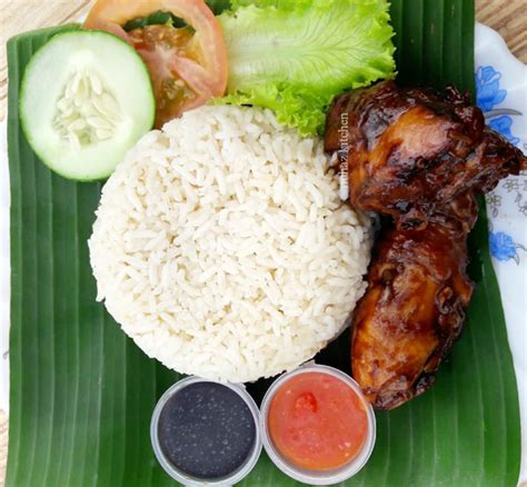 Resep ini memiliki kuah yang cenderung lebih kental dan kaya rempah. Resepi Nasi Ayam Simple Yang Sedap (Lengkap Dengan Sos ...