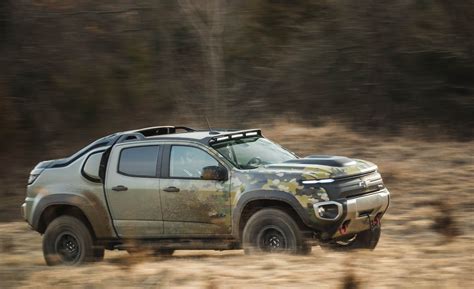 Chevrolet Colorado Zh2 Fuel Cell Concept Photo Gallery Car And Driver