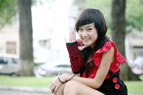 Phim bắt đầu được bấm máy ngày 12 tháng 10 năm 2015, quy tụ dàn diễn viên nổi tiếng như angela phương trinh (vai ca sĩ họa mi), cầu thủ mạc hồng quân (vai vệ sĩ kevin), ca sĩ bằng kiều, ca sĩ bùi anh tuấn, hoa hậu đại dương đặng thu thảo và nsnd hồng vân. Những hình ảnh làm xấu mặt Angela Phương Trinh