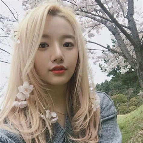 How having curly hair as an asian woman made me question beauty standards. Pin by Jecelyn Abad on Ulzzang | Ulzzang girl, Blonde ...