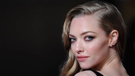 Amanda Seyfried Demands Website Take Down Leaked Nude Private Photos Kare Com