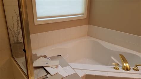 Small tub (less than 59in). Help! Replacing corner tub: freestanding, alcove soaking ...