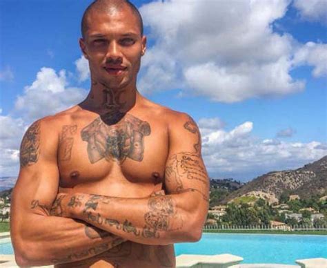 Hot Felon Jeremy Meeks Shows Off Buff Body At New York Fashion Week