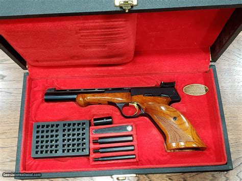 Browning Medalist 22 Lr Target Pistol With Case