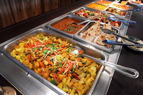 Lunch Buffet Curry Club Victoria