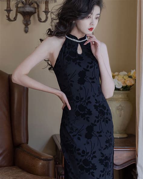 black sleeveless qipao hang neck type dress weqipao