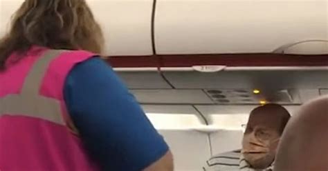 Elderly Passenger Kicked Off Plane After Telling Flight Attendant To Wear Mask Mirror Online