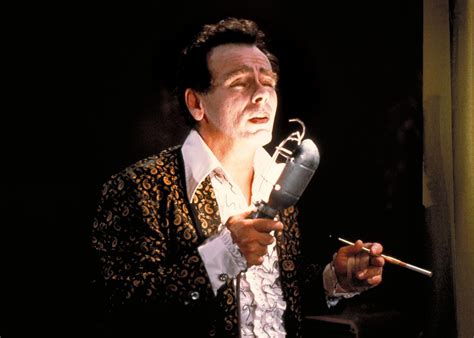 David lynch is the master of blurring the lines between reality and fantasy. Cineplex.com | Blue Velvet