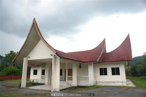 Photo Of Traditional Style Minangkabau House Miscellaneous Negeri