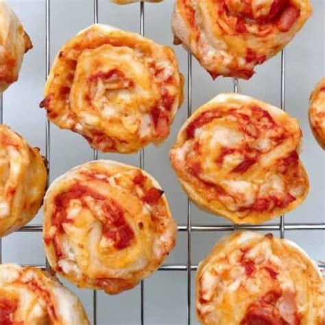 How To Make Pizza Scrolls Step By Step Guide Mama Loves To Cook