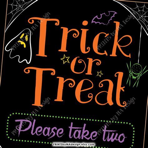 Trick Or Treat Sign Please Take Two Help Yourself To Candy Etsy España