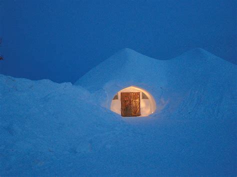 Experience our unique snow hotel and aurora accommodation, discover northern lights, snow sauna, ice bar. Finland igloo hotel Kakslauttanen Offers Panoramic Views ...