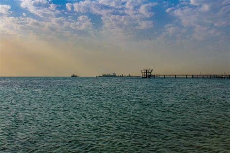 The body of water is an extension of the arabian sea through the strait of hormuz a. Arabian Gulf in Kuwaitnewbie : photocritique