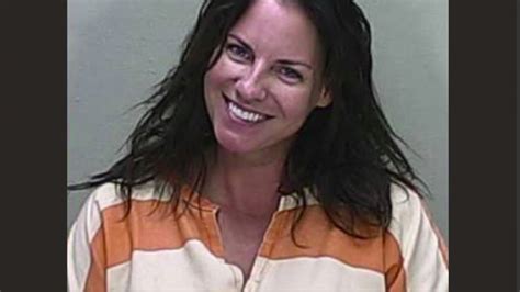 Florida Woman Smiles In Mugshot After Causing Deadly Dui Crash Police Say