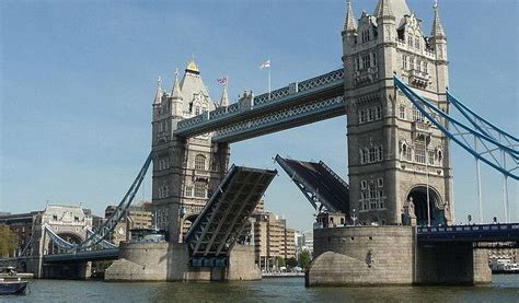 Framed photos, posters, canvas, puzzles, metal, photo gifts and wall art. Bridges of London (Self Guided), London, England