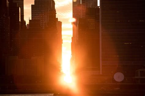 Everything You Need To Know About The Rare Manhattanhenge Sunsets