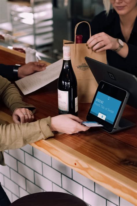 4 Innovative Pos Trends For Smes And Larger Retailers Cloud Base Pos