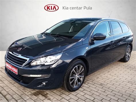 Peugeot 308 1.6hdi 120ps,navi,kamera,panorama,1 wł,serwis,super stan. Peugeot 308 SW 1.6 BLUE HDI 120 UREDNO SERVISIRAN, HR AUTO ...