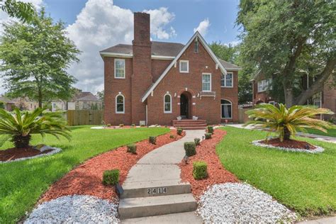 Maybe you would like to learn more about one of these? See inside Beyonce's early childhood Houston home