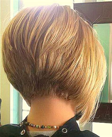 This type of short hairstyle is stylish and. Stacked Bob Haircut, bob haircuts for fine hair,inverted ...