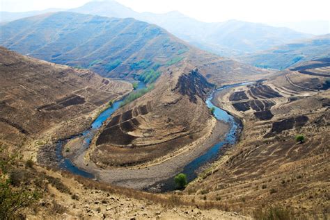 Known as the kingdom in the sky because of its lofty altitude — it has the highest lowest point of any country in the world (1400m) and is the only country to be entirely above 1000m! Lesotho's only endemic freshwater fish under threat ...
