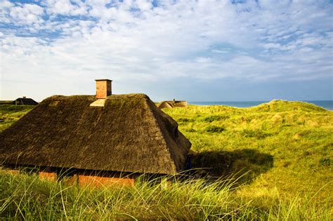 Ferienwohnungen und ferienhäuser dänemark, traumhafte lage am wasser, hundefreundlich, mit pool , ferienhaus dänemark sicher bei dansommer buchen! Haus in den Dünen Foto & Bild | landschaft, meer & strand ...