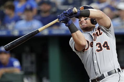 Tigers Score 3 In 9th To Beat Royals In Kansas City