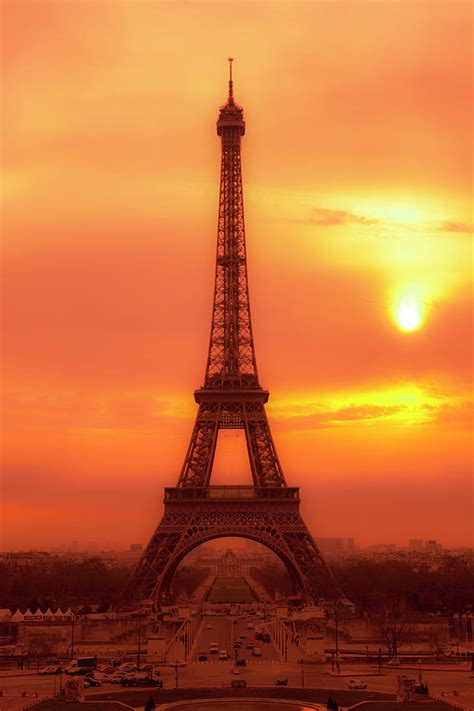 Eiffel Tower At Sunset Paris Photograph By Stuart Dee Fine Art America