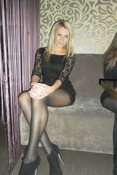 Girls In Stockings And Pantyhose