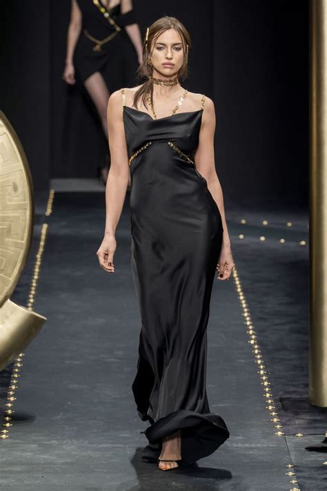 Versace Fall 2019 Runway Popsugar Fashion Photo 61