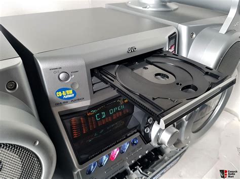 Jvc Mx Gt80 Gigatube 3 Cd Compact Stereo System Photo 2399036 Us