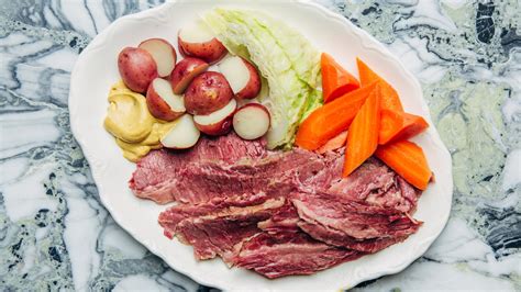 You will find differing opinions about rinsing for us, this test really drove home how important is is to find a quality corned beef product if you want the best corned beef and cabbage dinner possible. This Is the Best Way to Eat Corned Beef for Every Meal ...