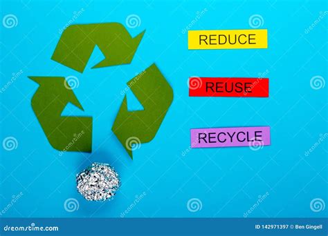 Reduzca Reutilice Y Recicle Imagen De Archivo Imagen De Insignia