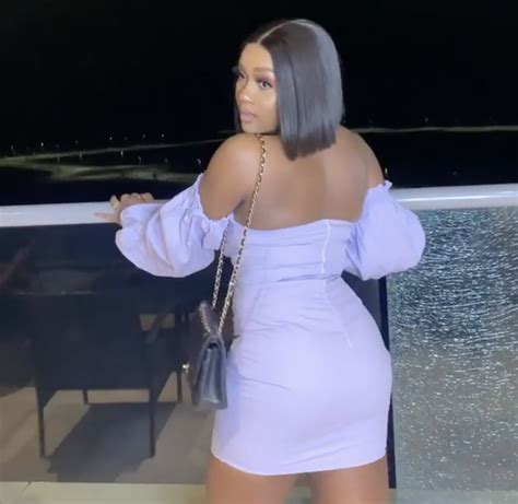 Davido S Fiancee Chioma Flaunts Her Heavy Natural Backside To Get People Talking