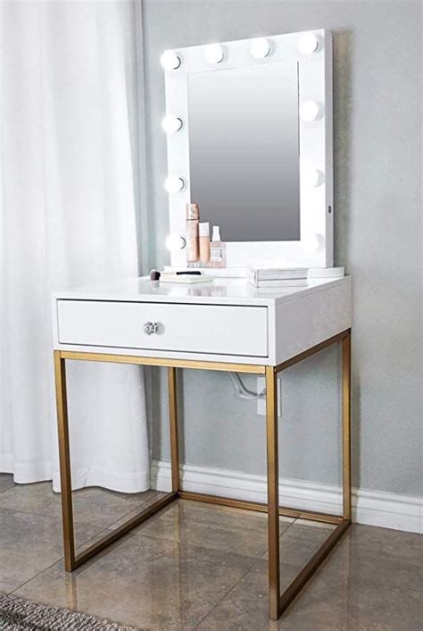 Small Space Makeup Vanity And Lighted Mirror Set Small Space Makeup