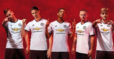 Man united fans come in all ages, shapes and sizes function meets form in the authentic manchester united third jersey. Manchester United 16-17 Third Kit Released - Footy Headlines