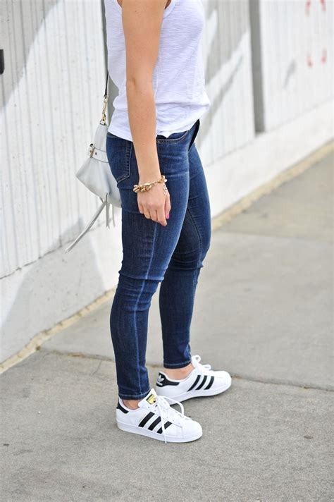 How To Style Adidas Superstars With Jeans Adidas Superstar Outfit Superstar Outfit Denim Fashion