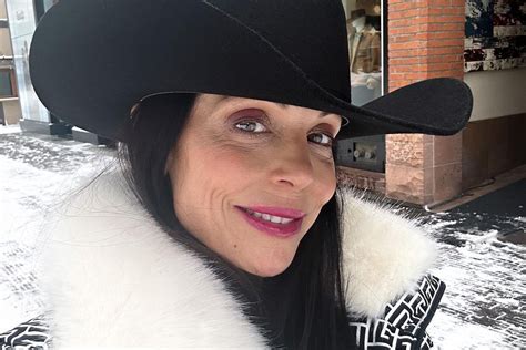 is bethenny frankel launching a beauty line or makeup business the daily dish