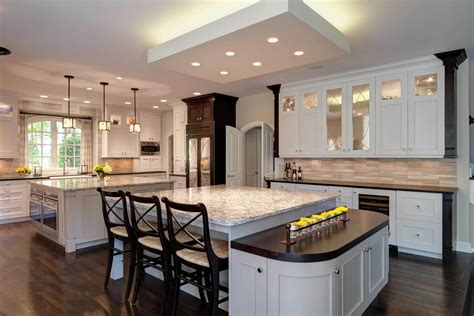 Multi Functional Transitional Hinsdale Kitchen By Drury Design