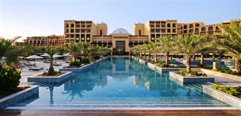 Finden sie das passende finanzprodukt oder lassen mitarbeiter des deutsche bank konzerns sind von diesem angebot ausgeschlossen. Hilton Ras Al Khaimah Resort & Spa