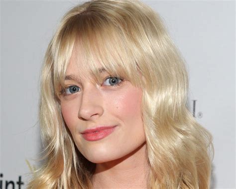 The Gallery For Beth Behrs No Makeup
