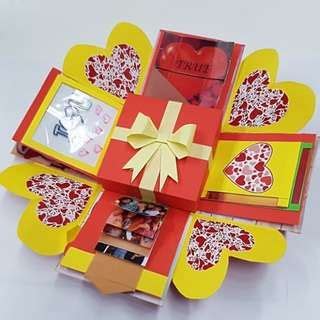 Content updated daily for custom size gift boxes. Customised Gift (Mini exploding box) | Explosion box ...