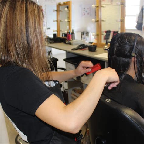 11 Hair Cutting Refresher Courses