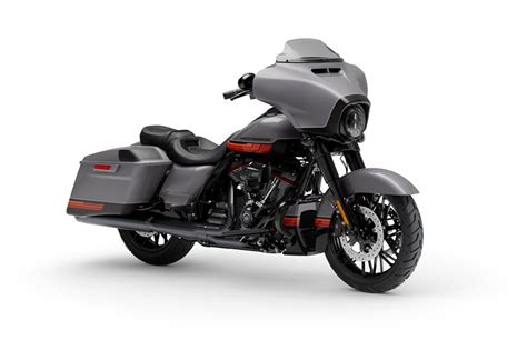 The 2020 cvo tri glide however is an even better example of the usual harley practice. 2020 Harley-Davidson CVO CVO Street Glide | Gruene Harley ...