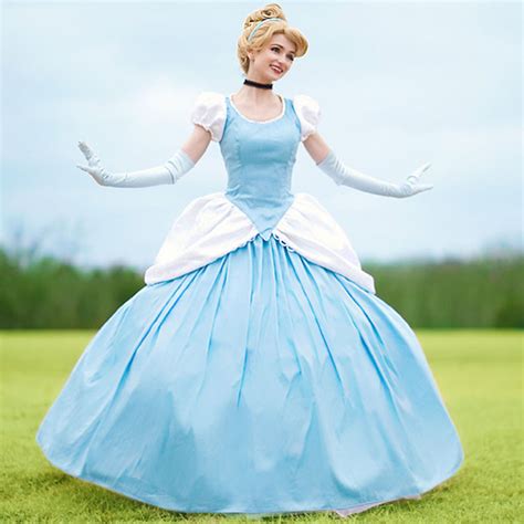 This 25 Year Old Woman Paid 14000 To Look Like Disney Princesses Cinderella Cosplay Disney