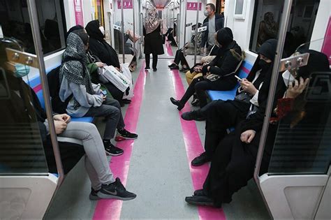 ببینید هتک حرمت به زنان محجبه این بار در مترو واکنش تحسین برانگیز
