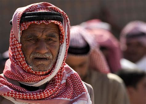 Check spelling or type a new query. Ghutra | Traditional Emirati Headdress For Men